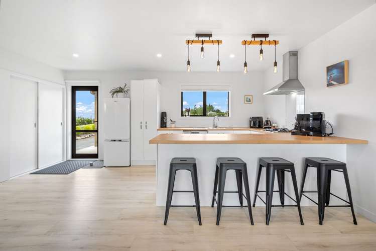 29 Lauries Drive Kauri_5