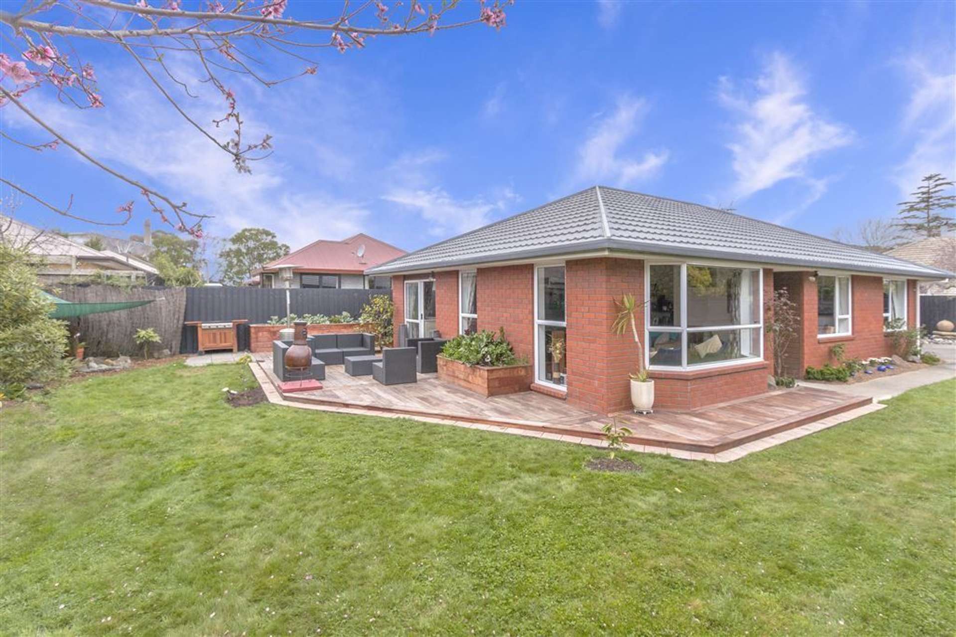 2/221 Mairehau Road Burwood_0