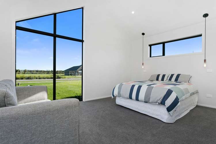 22 Alan Livingston Drive Cambridge_12