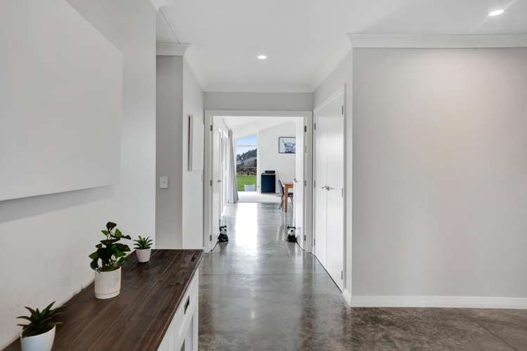 1199 Egmont Road Egmont Village_11