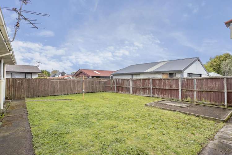 4 Kathleen Crescent Hornby_16