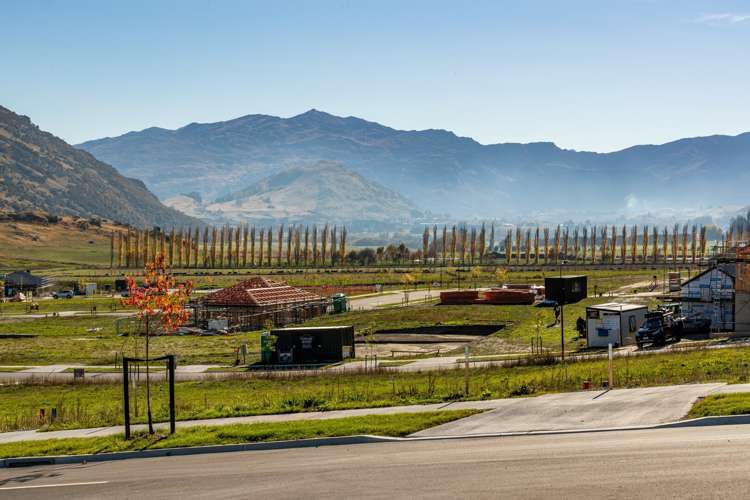 3 Till Street Jacks Point_11