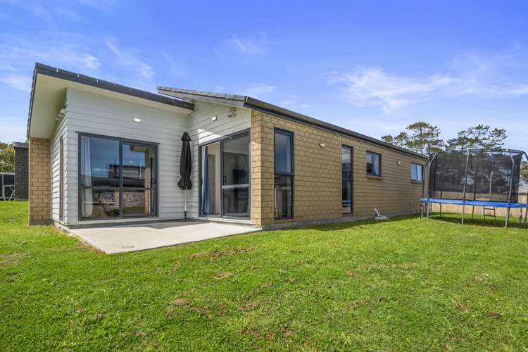 16 Taupata Lane Helensville_7