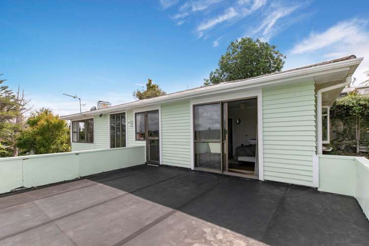 182 Glengarry Road Glen Eden_1