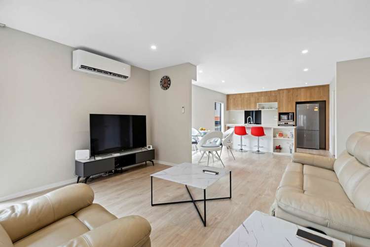 247c Glenfield Road Hillcrest_2