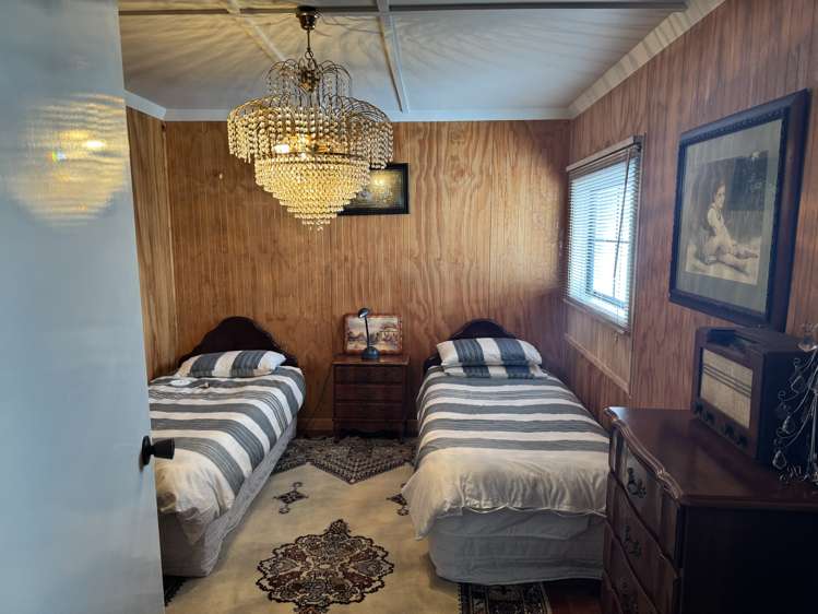 41 Torkar Road Clarks Beach_18