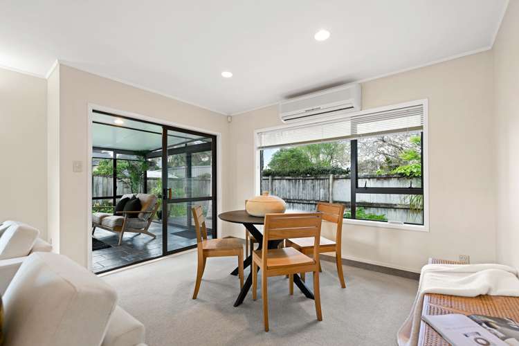 738a River Road Chartwell_7