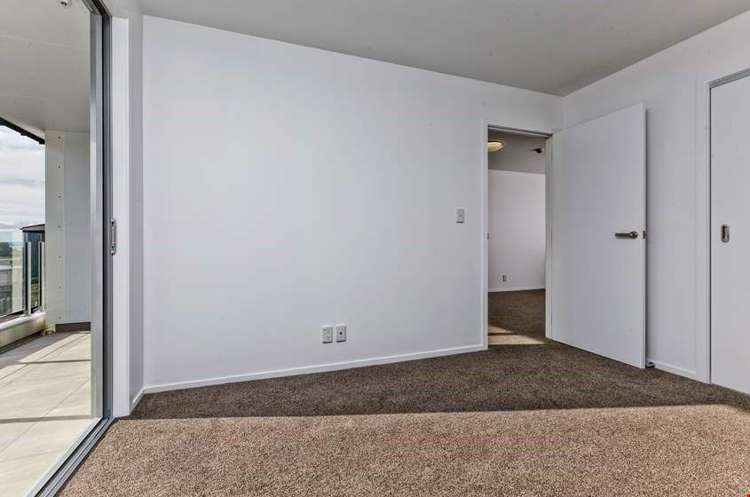 320/17 Link Crescent Stanmore Bay_10