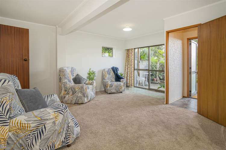 1 Pine Grove Tairua_16