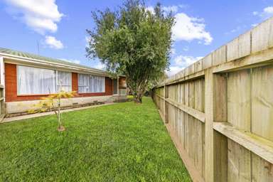 2/36 Blacklock Avenue_1