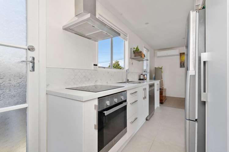 1/11 Radnor Street St Albans_8