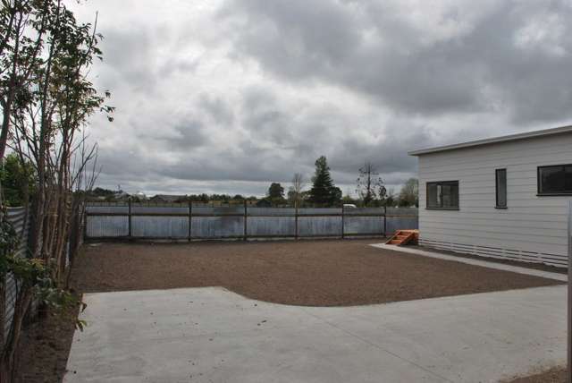 10a Holmes Place Flaxmere_1