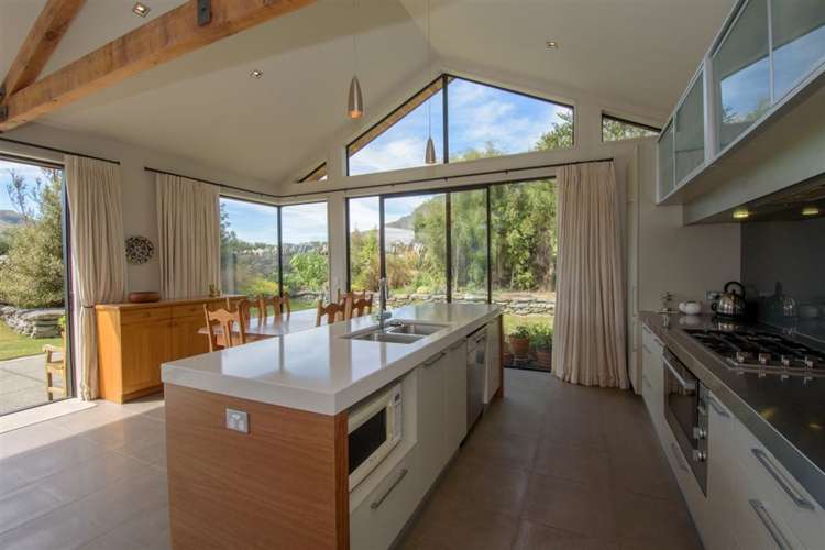 2 Rannoch Drive Jacks Point_5