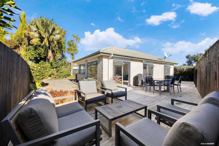 2 Dan Tori Place Orewa_7