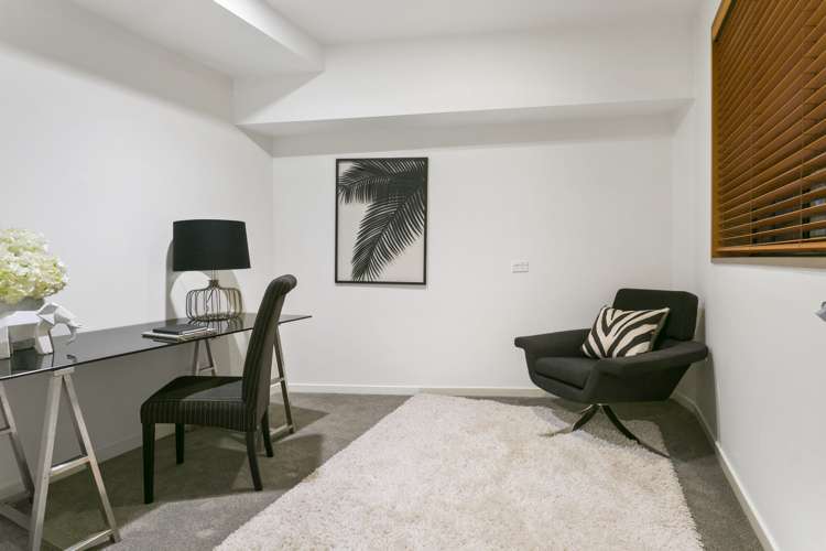 35 Isobel Road Greenhithe_14