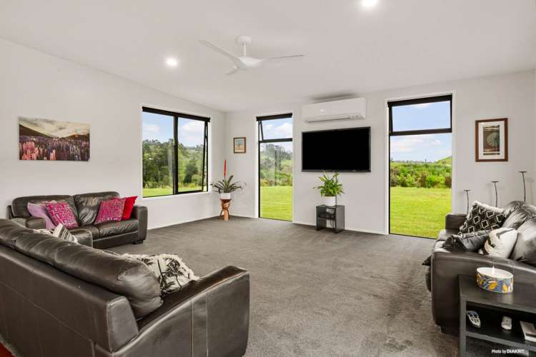 18A Niccone Place Bombay_8