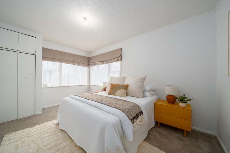 128 Helston Road Paparangi_11