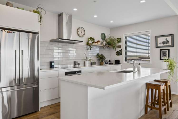 14 Pukenamu Road Rainbow Point_7