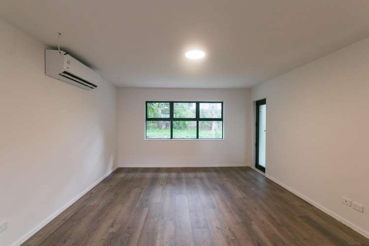 4/46 Mount Smart Road 10051_1