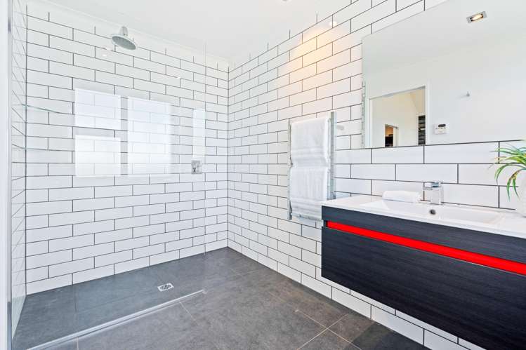 78 Cliffs Road Saint Clair_12