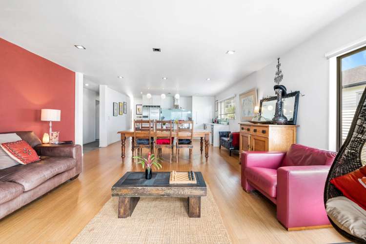 9 Tee Point Red Beach_2