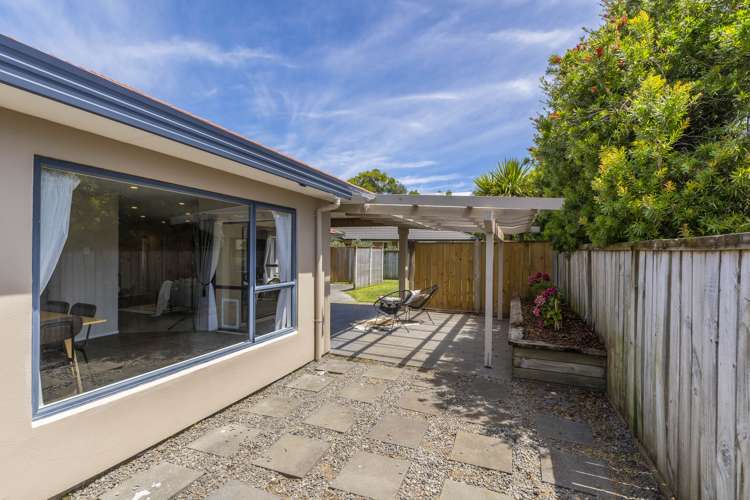 10 Lorna Irene Drive Raumati South_16