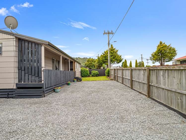 196A Clayton Road Mangakakahi_16