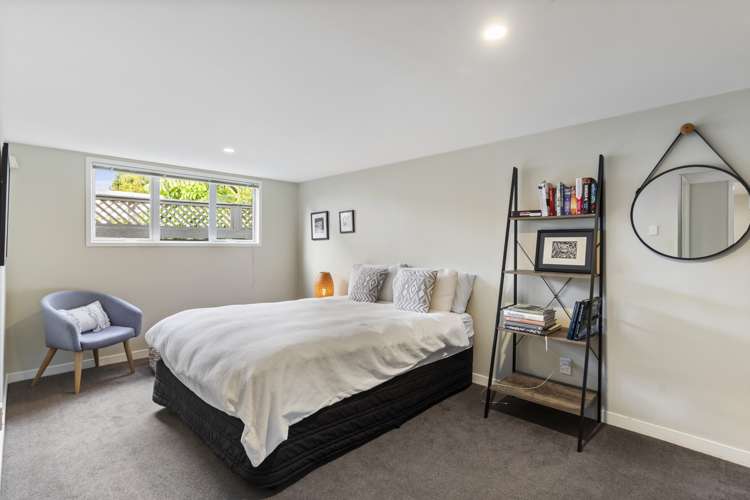 72 The Drive Epsom_22