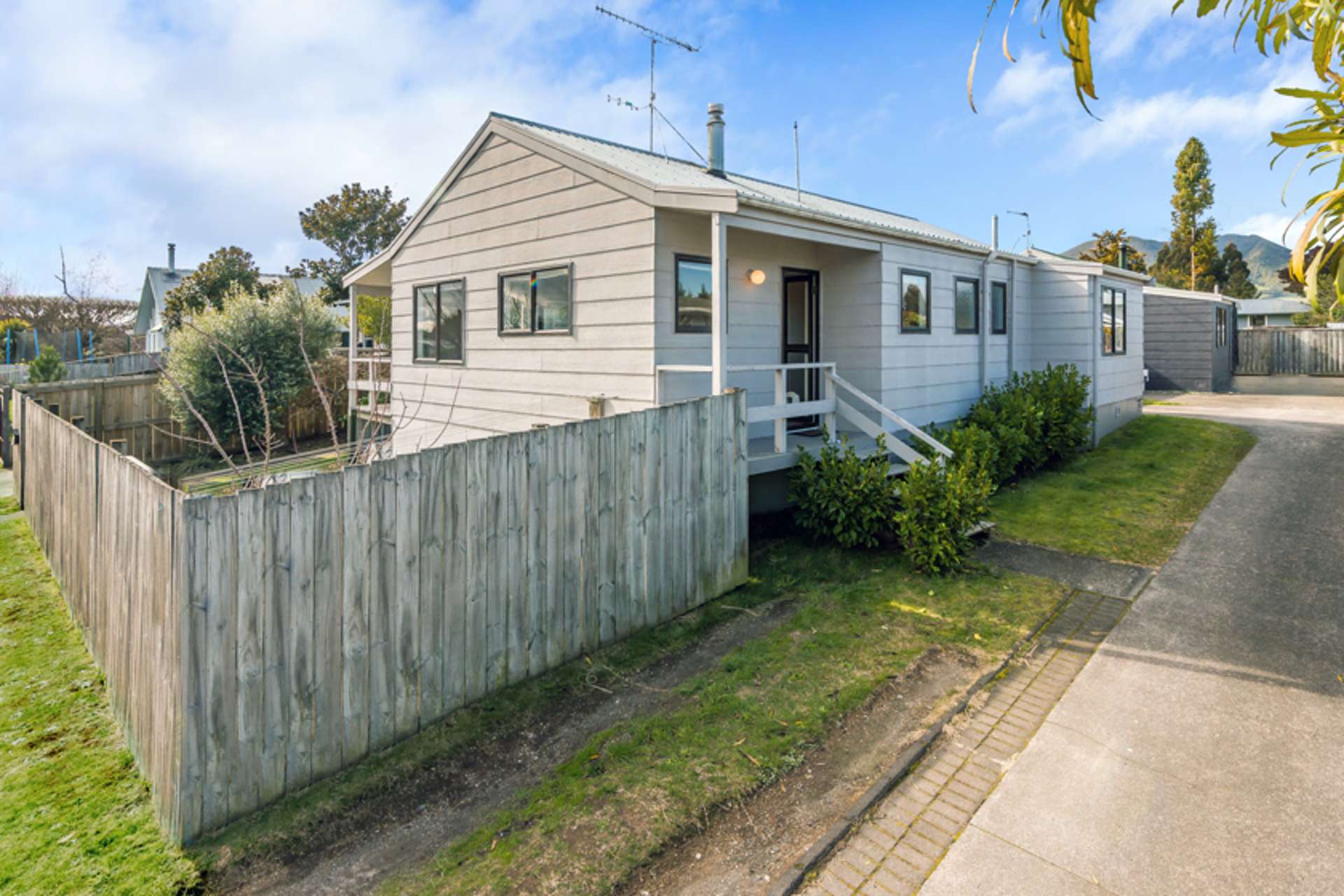 1/96 Hinemoa Avenue Taupo_0