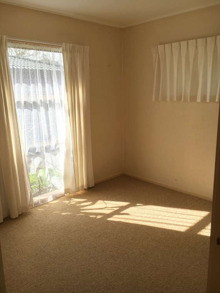 13 Diorella Drive Clover Park_7