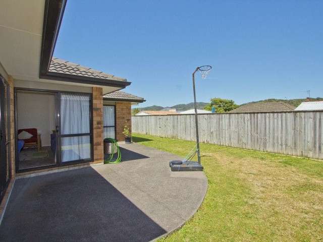 5 Fraser Colman Grove Wainuiomata_1