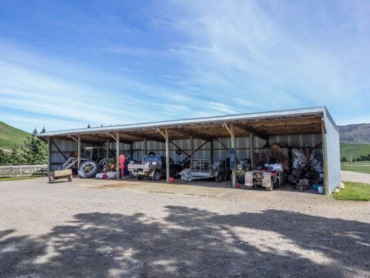 307 Broxton Road MacDonald Downs_23