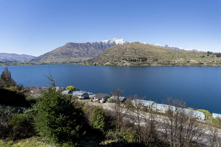 34 Golden Terrace Queenstown_19