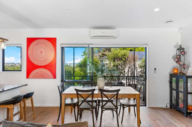 24 Edgerton Road Te Atatu Peninsula_17