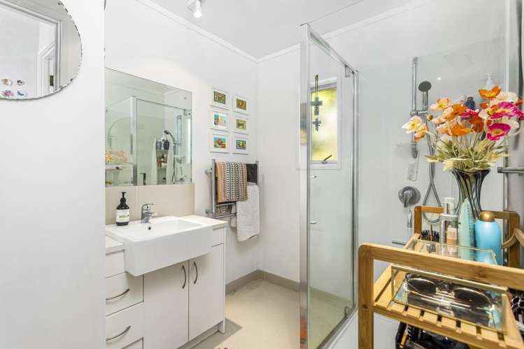 2/274 Hibiscus Coast Highway Orewa_15