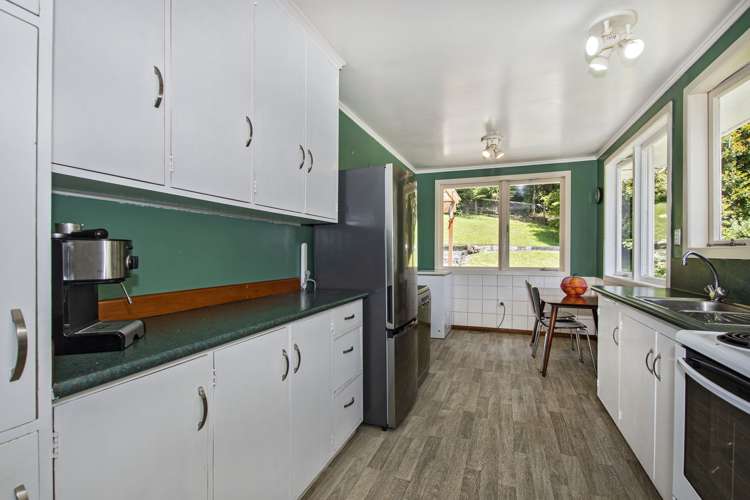 8 Glendale Road Woodhill_16