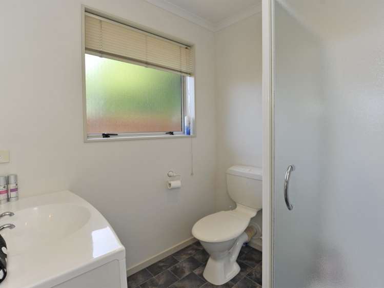 82 Fergusson Street Stoke_11