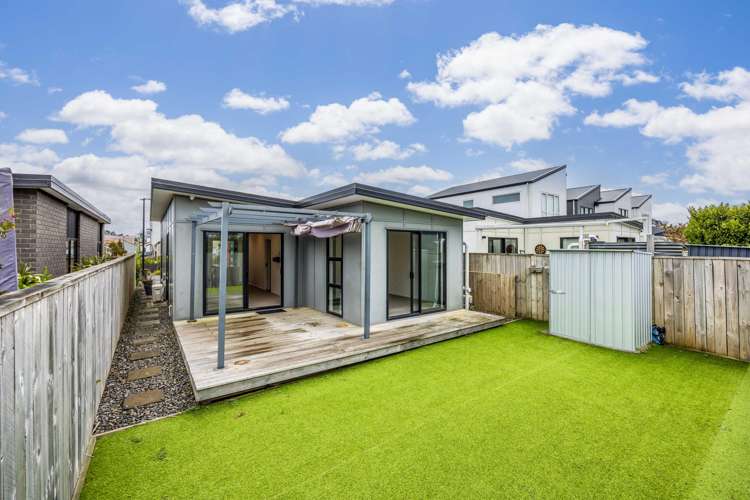 27 Houhora Street Westgate_13