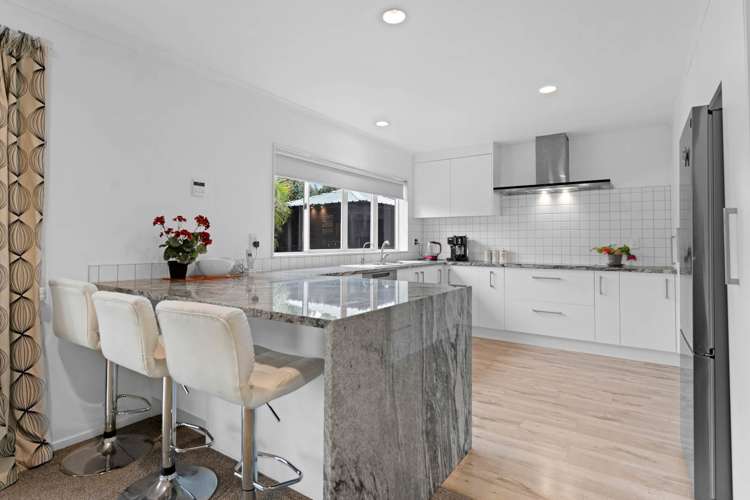 10 Point View Drive East Tamaki Heights_10