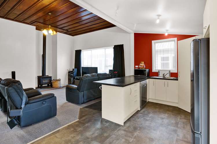 6 Tawhiti Road Hawera_2