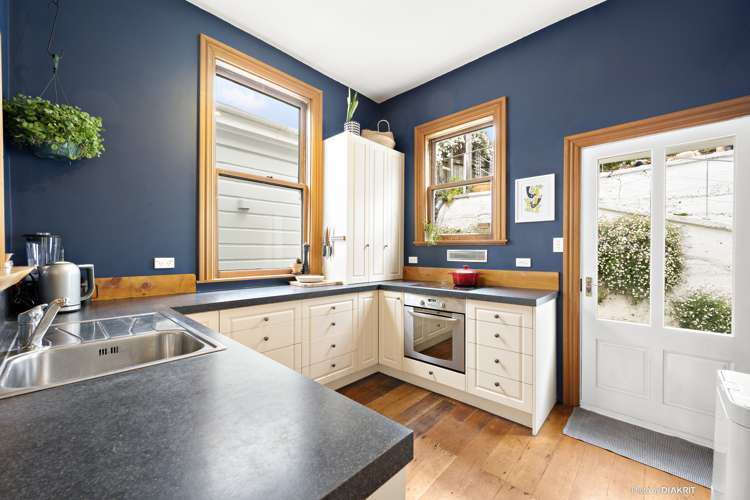 7 Burwah Street Berhampore_7