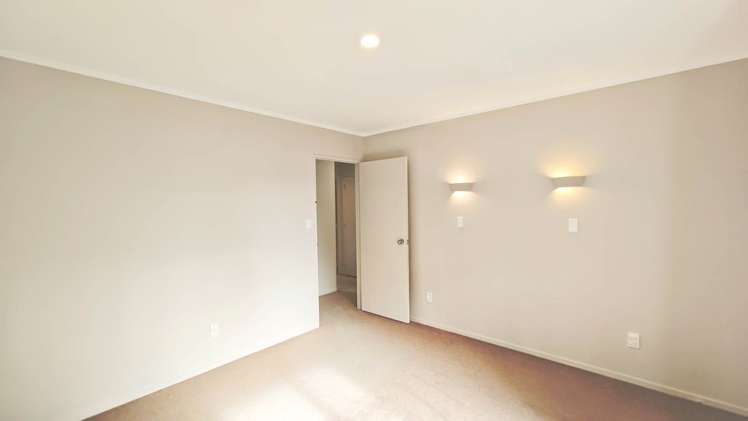 Topliss Drive Northcross_10