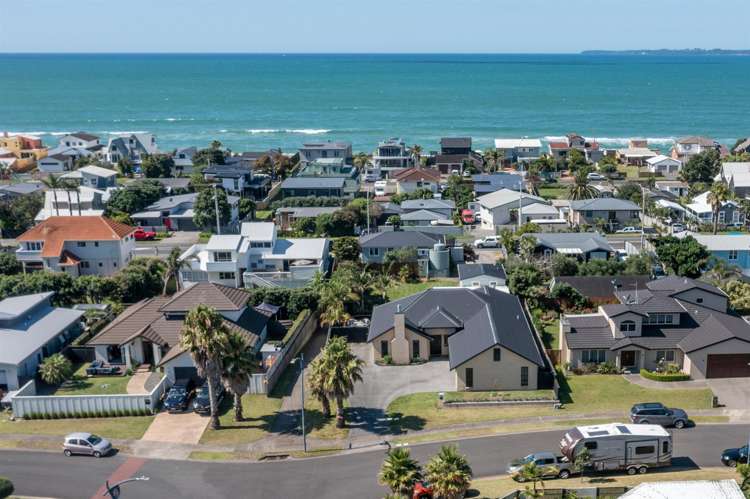 24 Pompano Key Papamoa_19