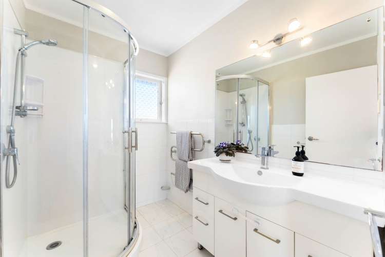 1/152 Sunset Road Unsworth Heights_18