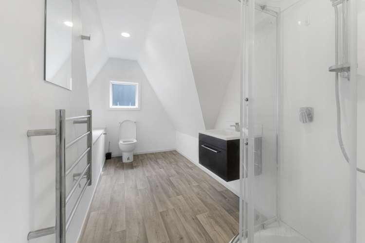 40 Avalon Crescent Fernhill/Sunshine Bay_11