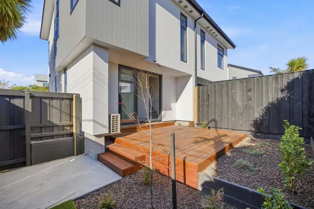 1/106 Wildberry Street Woolston_1