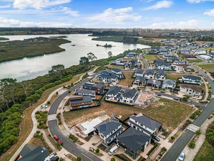 29 CATALINA AVENUE Rosehill_16