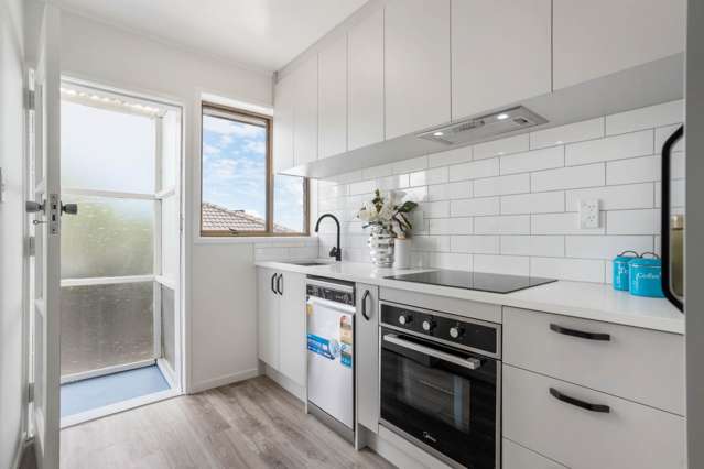 2/67A Roberton Road Avondale_4