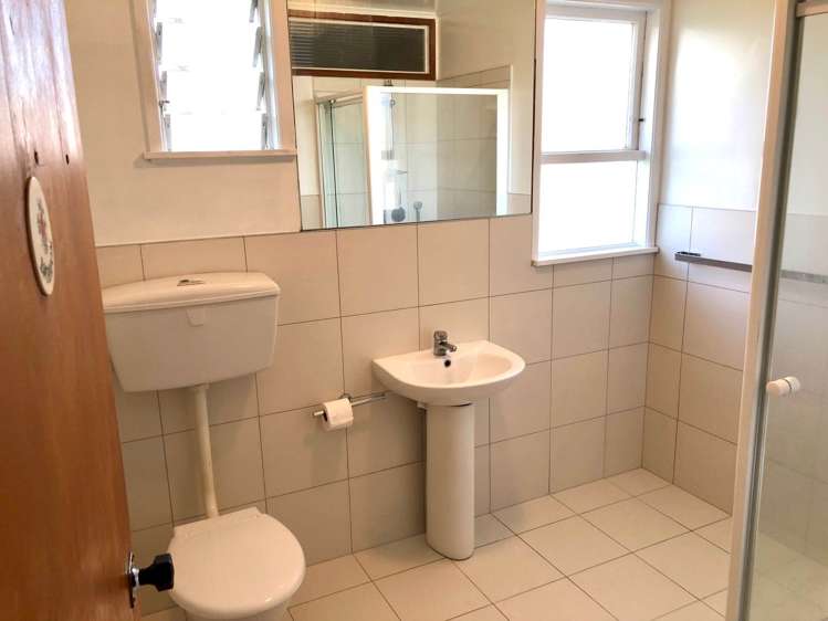 8 Hannah Road Otara_6