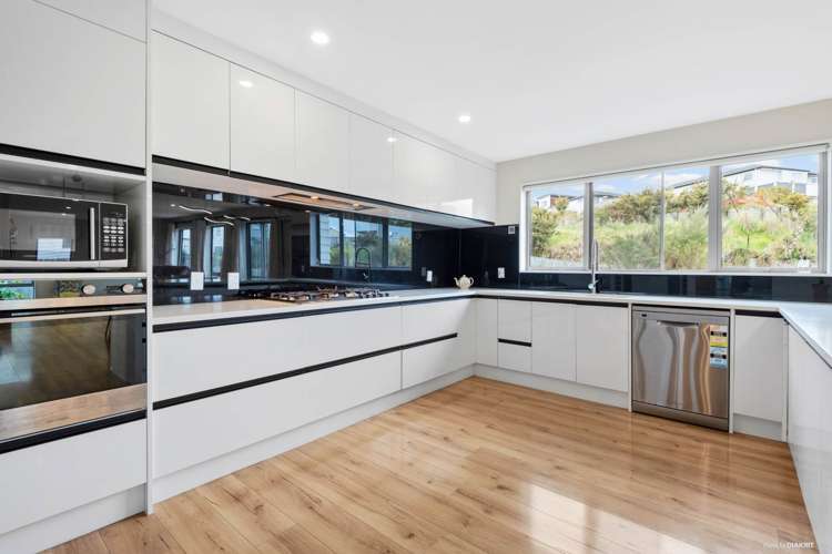 141 Tiriwa Drive Massey_5